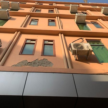 Hotel Noida Continental Экстерьер фото